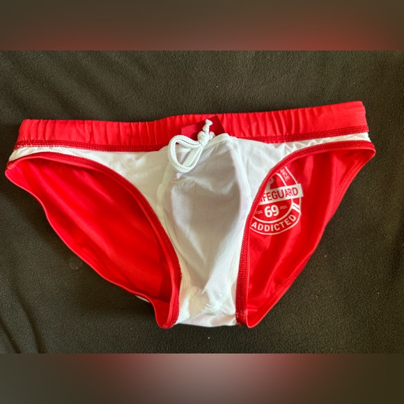 Addicted hot lifeguard swim brief - Picture 3 of 4